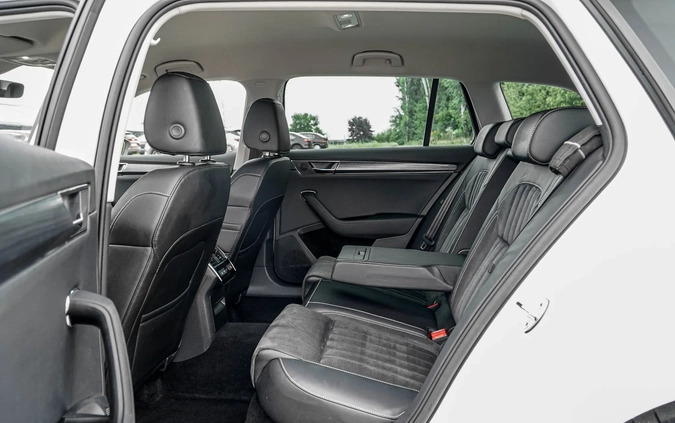 Skoda Superb cena 92900 przebieg: 178000, rok produkcji 2020 z Ogrodzieniec małe 781